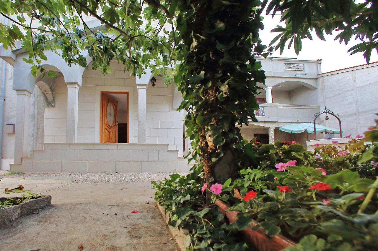 Apartmani Gordana Бибинье Экстерьер фото